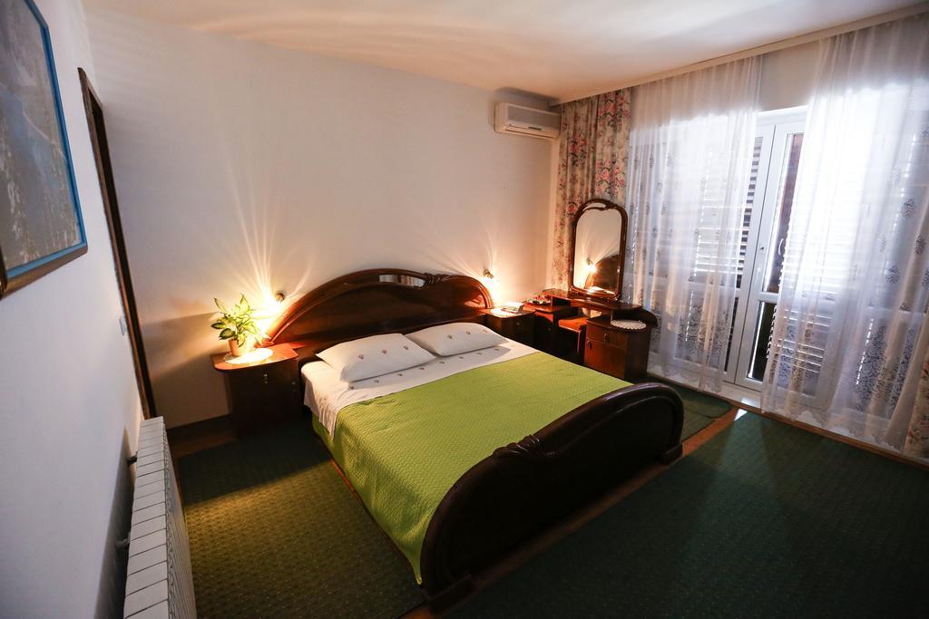 Rooms Cvetka Ντουμπρόβνικ Δωμάτιο φωτογραφία
